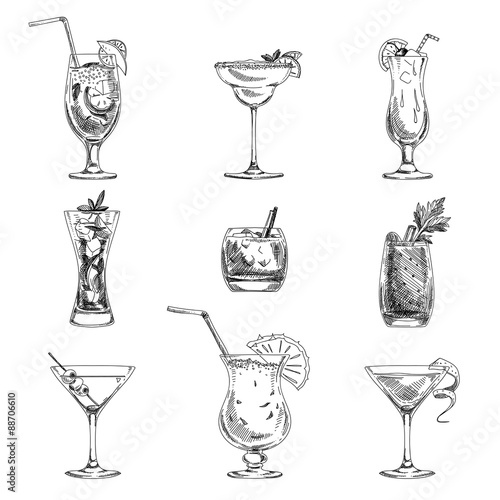 Vector hand drawn set of cocktails and alcohol drinks