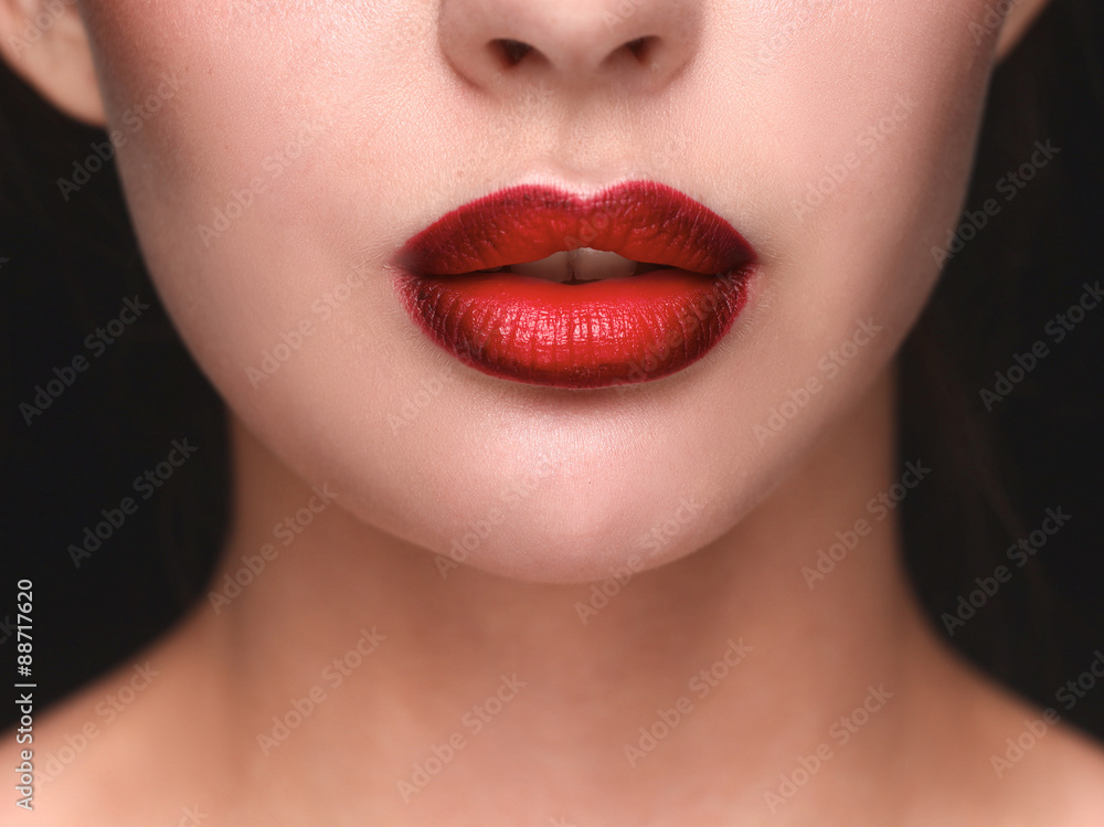 Obraz premium Close up portrait of beautiful young woman face