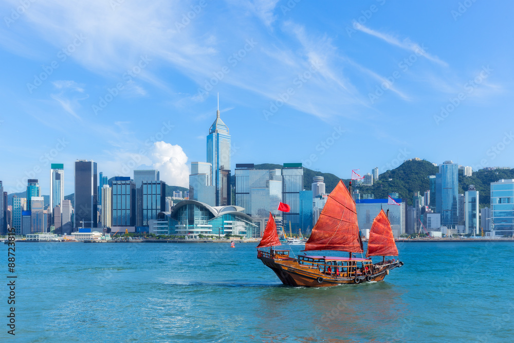 Fototapeta premium Hong Kong harbour with junk boat