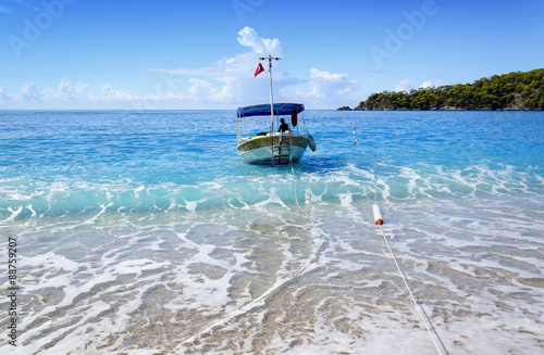 Fototapeta Naklejka Na Ścianę i Meble -  beautiful beach in popular turkish resort Oludeniz, aegean Turkey