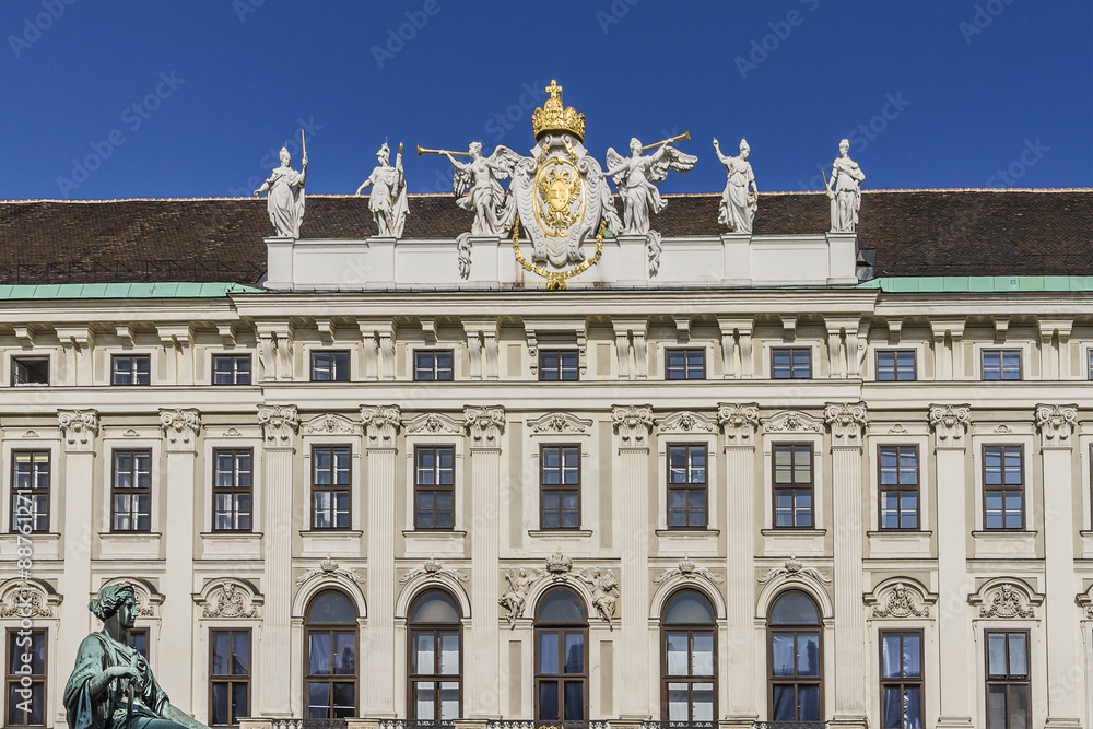 Obraz premium Decorations on Hofburg palace, Vienna; Austria.