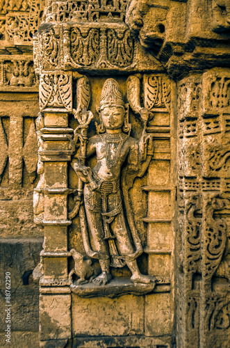 Rani ki vav (stepwell) statue