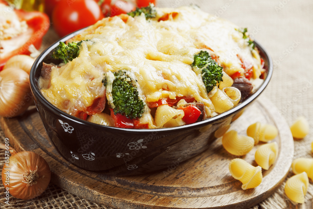 Casserole with meat, pasta, broccoli and tomatoes Casserole with meat, pasta, broccoli and tomatoes