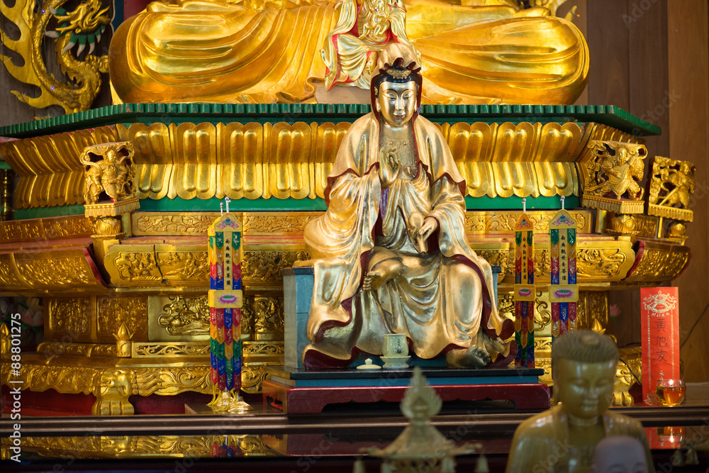 Buddha Tooth Relic Temple in Chinatown in Singapore