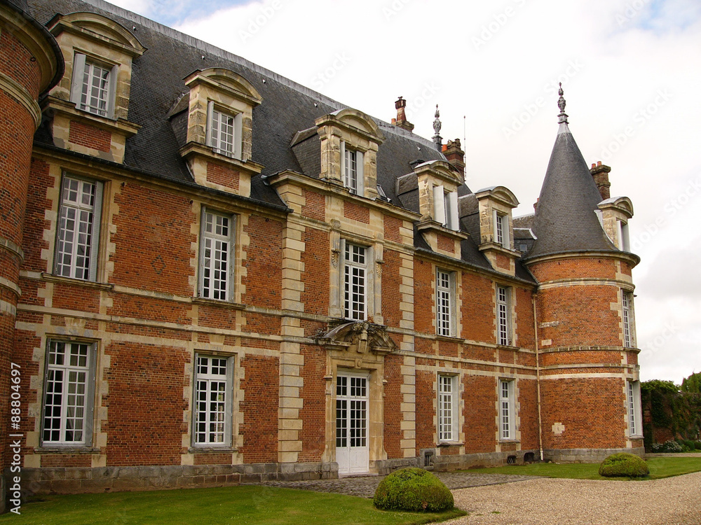Normandie, Château  de Miromesnil, côté jardin
