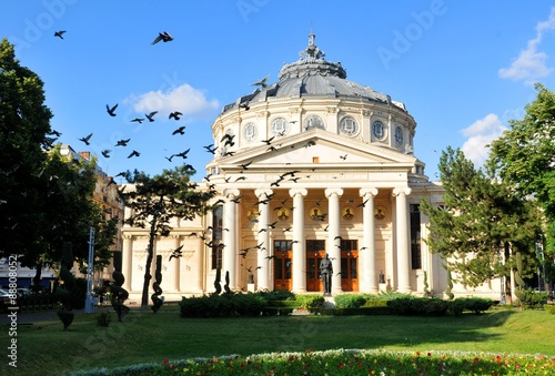 Canvastavla Majestic architecture of the Romanian Athenaeum in Bucharest, Romania