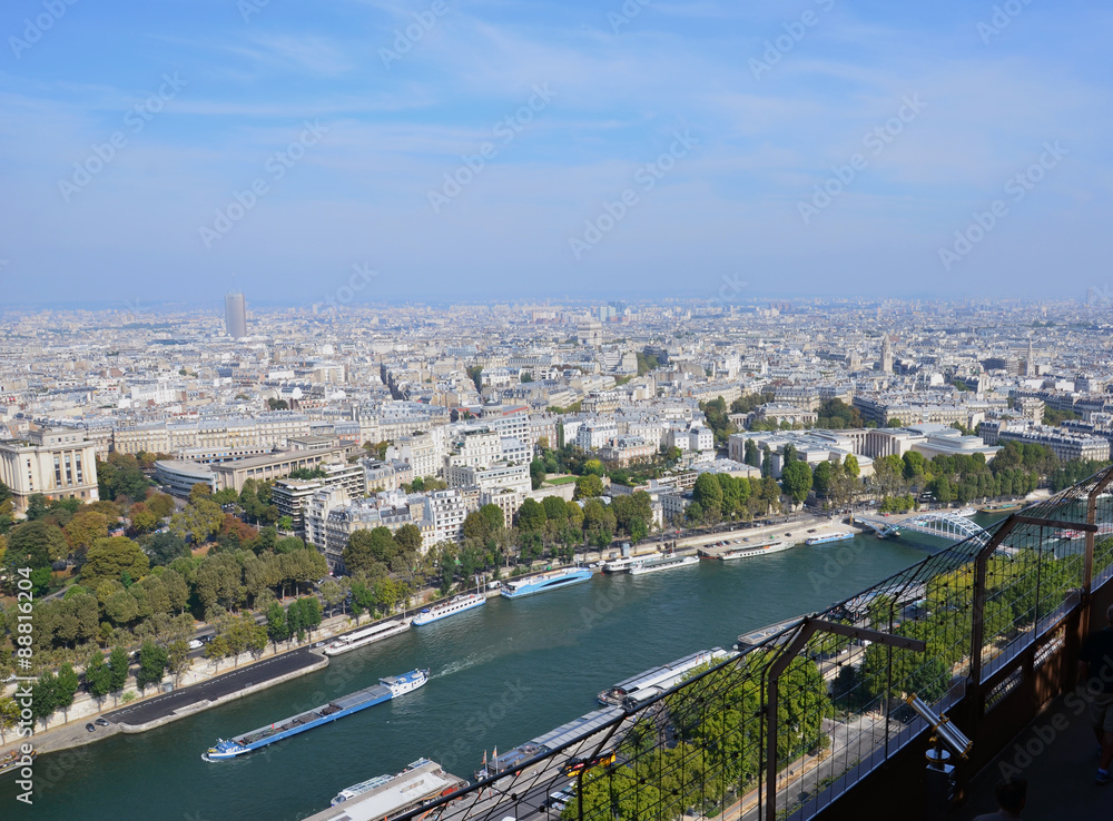 Obraz premium aerial view of Paris from the Eiffel tower