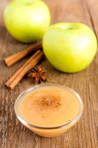 Photos applesauce with cinnamon
