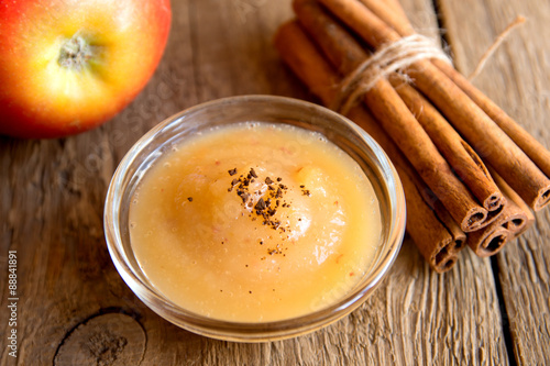 applesauce with cinnamon