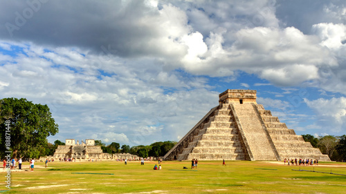Mayan pyramid of Kukulcan El Castillo in Chichen Itza, Mexico photo
