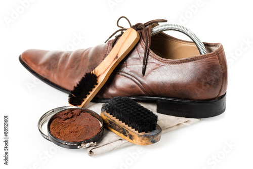 cleaning shoes