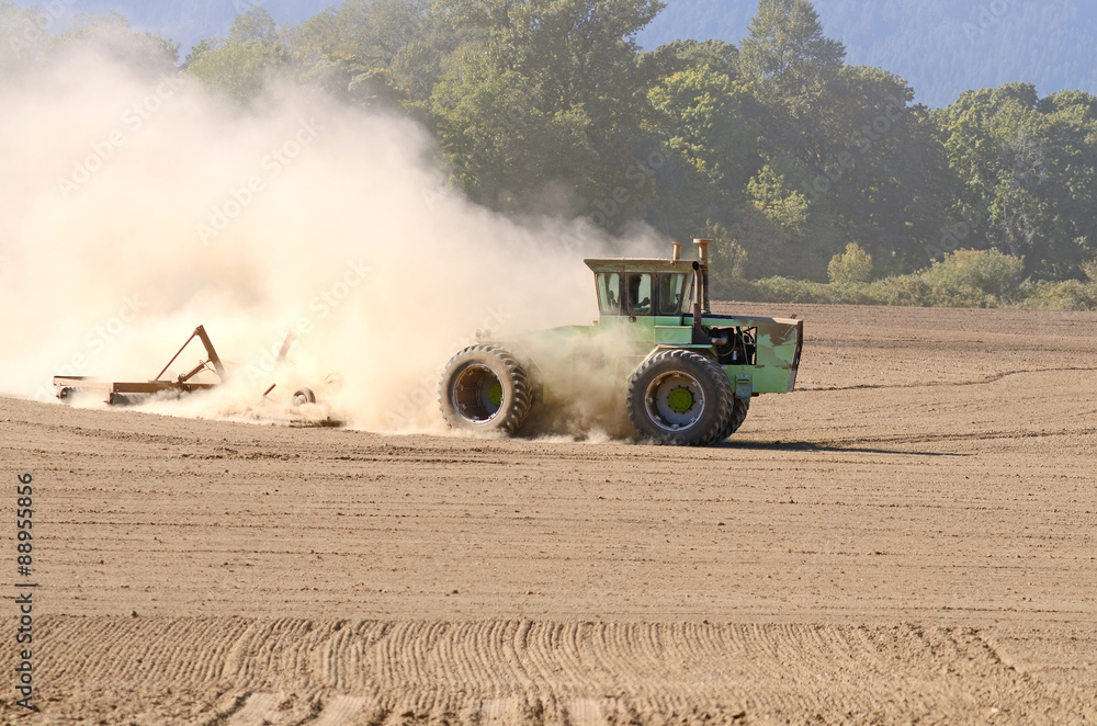 Fototapeta premium Tractor Prep