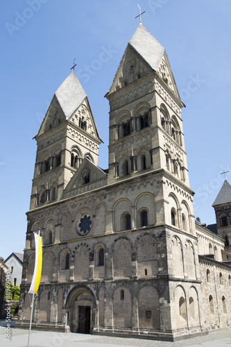 Kirche Maria Himmelfahrt in Andernach am Rhein, Deutschland photo