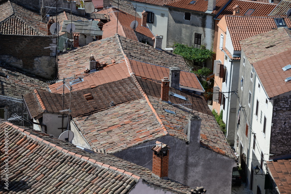 Dächer von Vrsar, Kroatien
