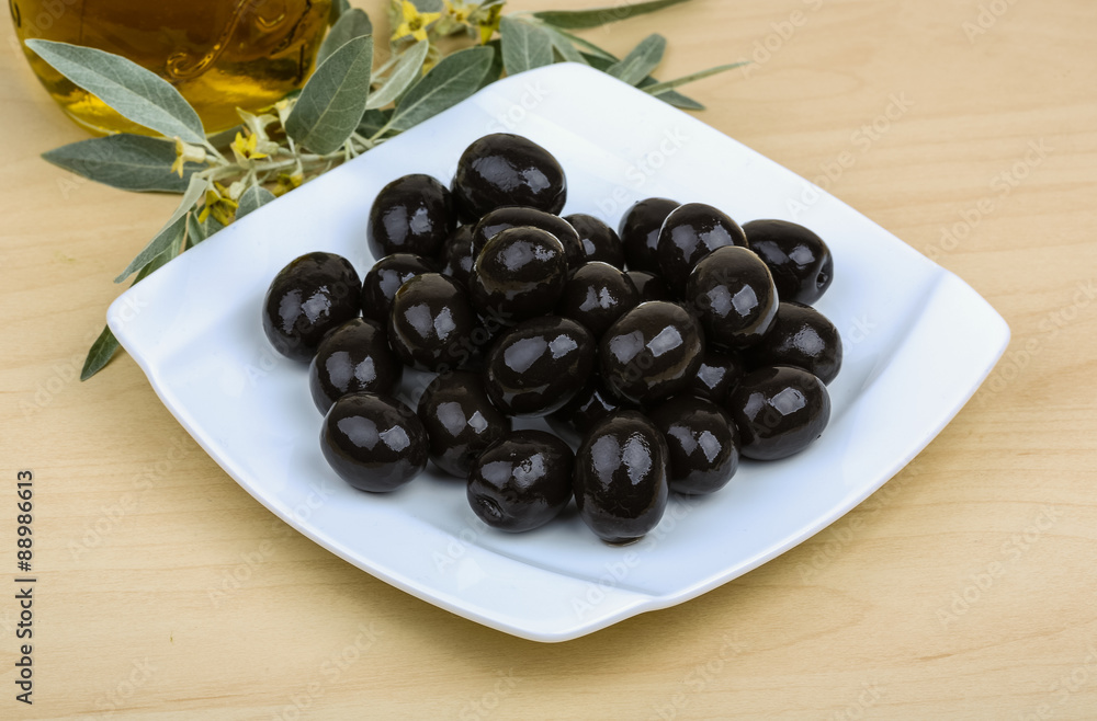 Black olives Black olives