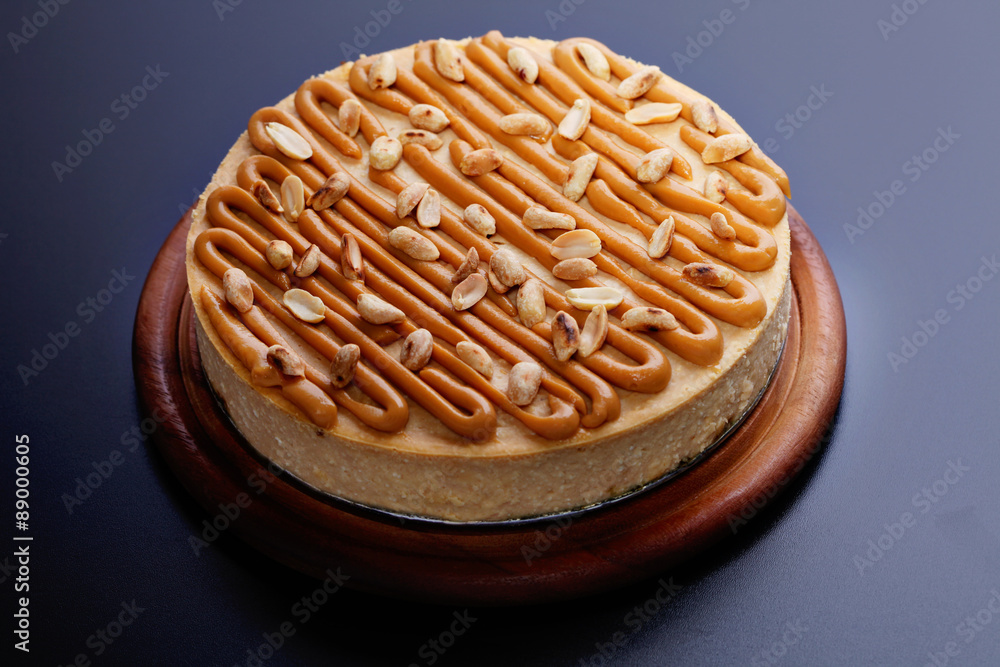 cheesecake with peanuts cheesecake with peanuts