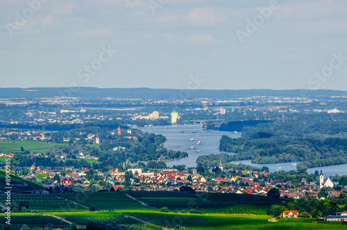Rhein river, Ruedesheim, Rheinland-Pfalz, Germany