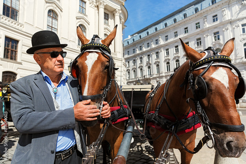 Vienna, Hofburg, fiaker ride © Ingo Bartussek