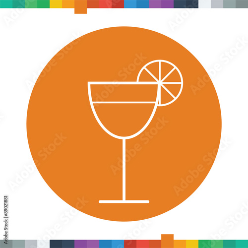 Flat cocktail icon with an orange in a circle.