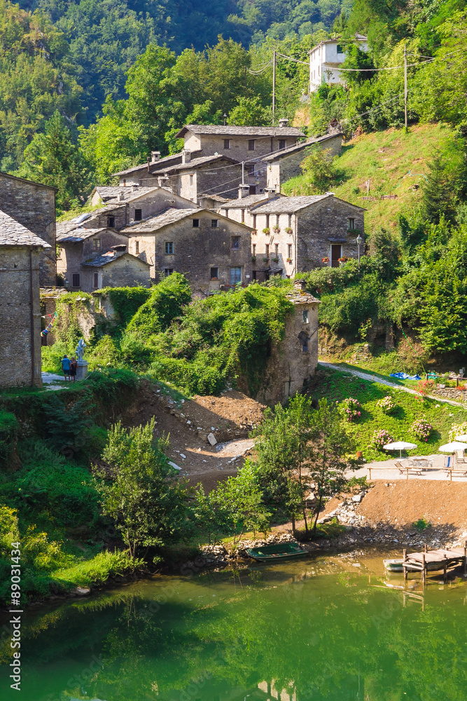 Villaggio medievale di Isola Santa in Garfagnana, Toscana - Italia