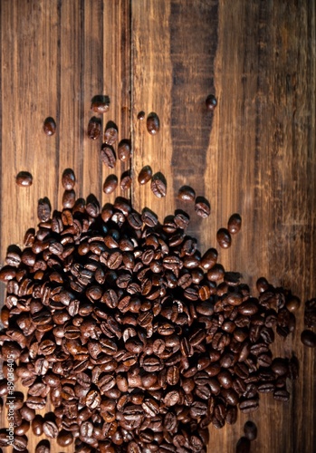 Coffee beans on a table © WavebreakmediaMicro