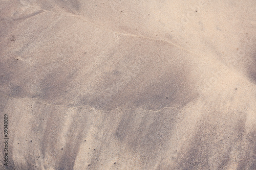 Εκτύπωση καμβά Beach pattern by waves on sand - Purple curved beach patterns on a tropical beach