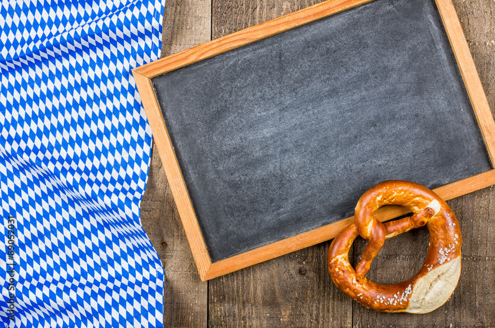 Bayrisches Briefpapier - 100 Blatt Mit Rautenmuster, Bier & Brezeln