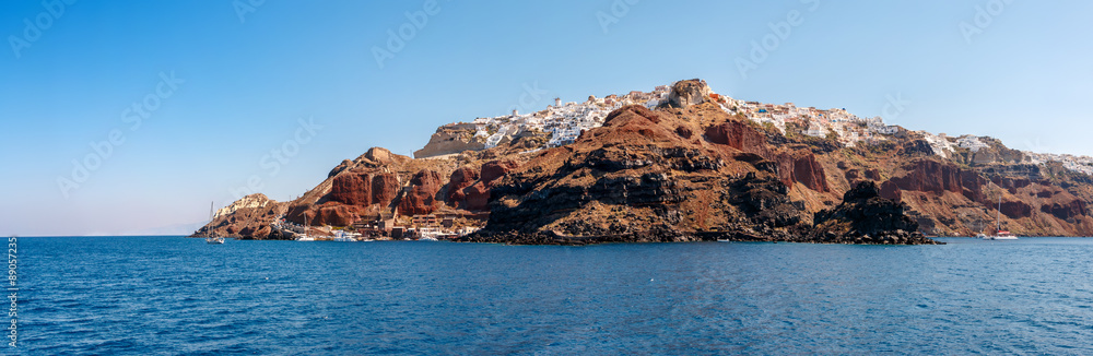 Fototapeta premium Panorama of Oia town from the sea on Santorini