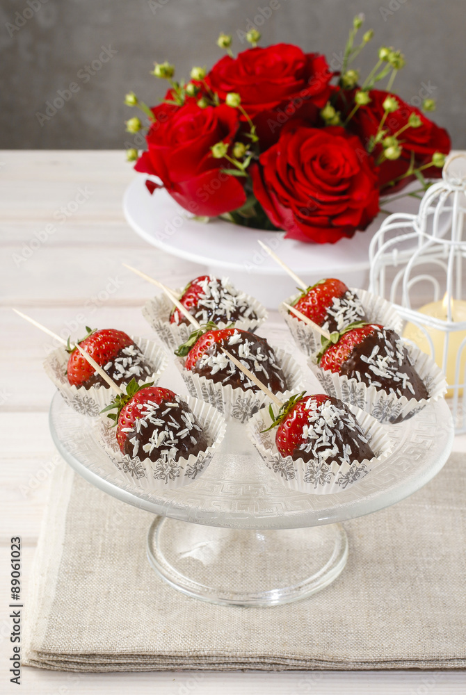 Chocolate dipped strawberries Chocolate dipped strawberries