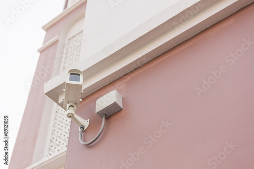 Obraz na płótnie Security CCTV camera at car park w salonie