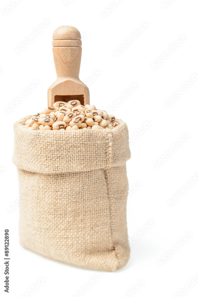 raw cowpea beans in the sack, (large depth of field, taken with tilt shift lens) raw cowpea beans in the sack, (large depth of field, taken with tilt shift lens)