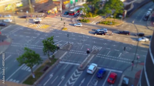 Strassenverkehr im Zeitraffer. (Tilt Shift)