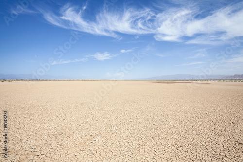 Valokuvatapetti California Desert Dry Lake