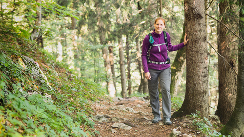 Active Outdoor - Woman on a Trail © ptnphotof