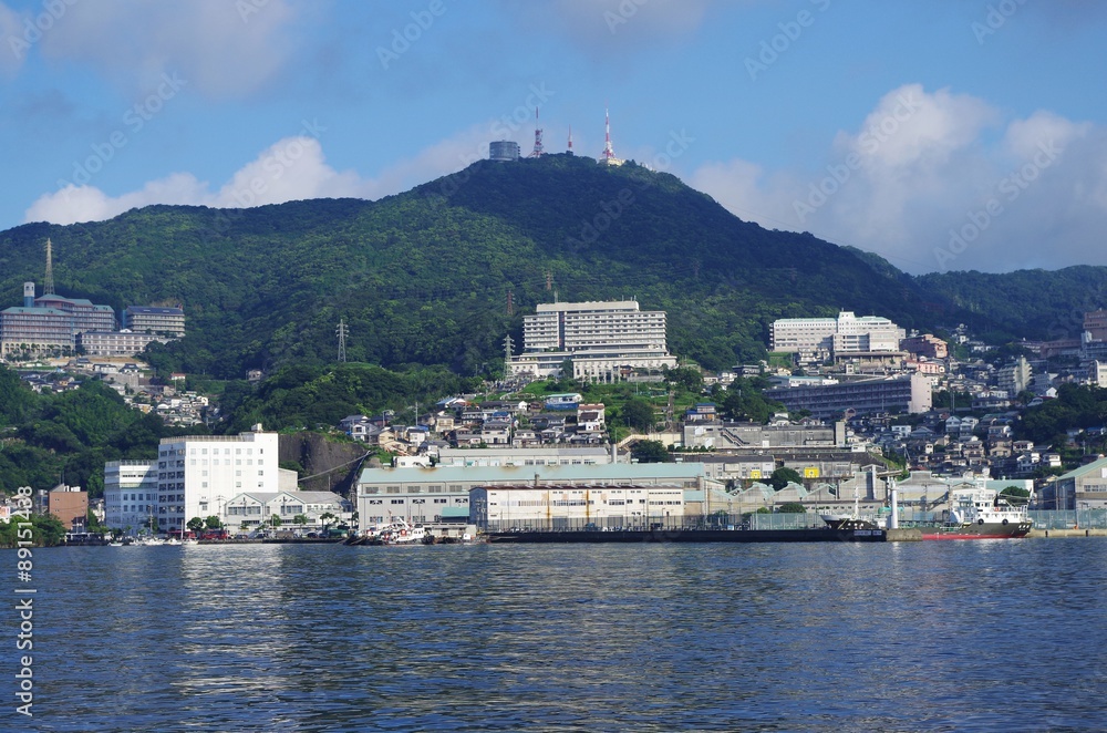 Naklejka premium 長崎港と丘