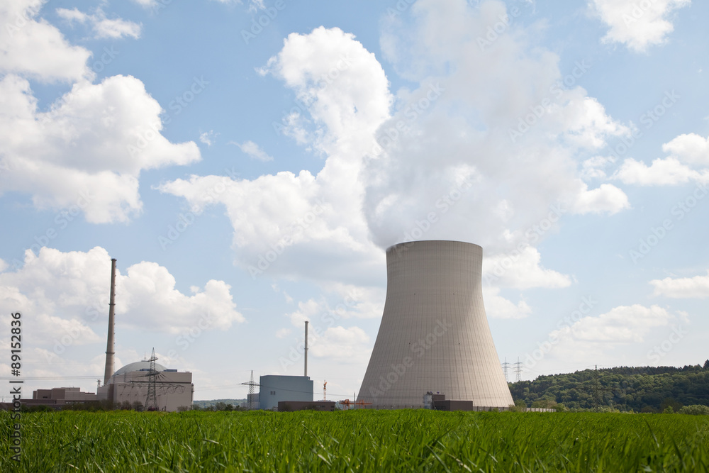 Deutschland, Bayern, Unterahrain, Ansicht des Kernkraftwerks Isa