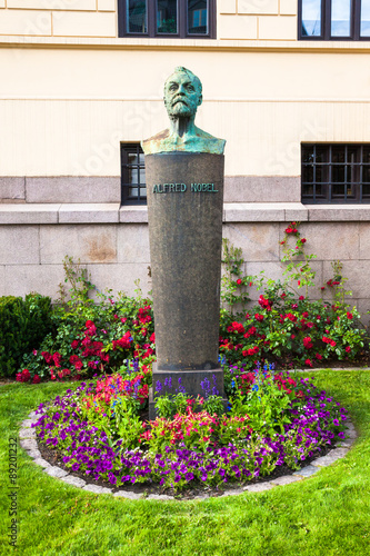 Alfred Nobel Statue in Oslo photo