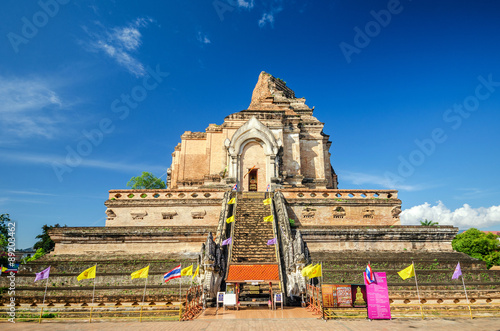 wat chedi laung