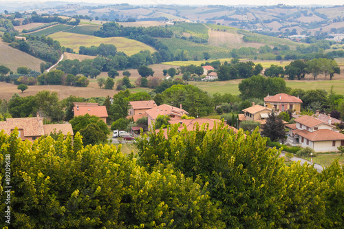 Paesaggio rurale di campagna nelle Marche