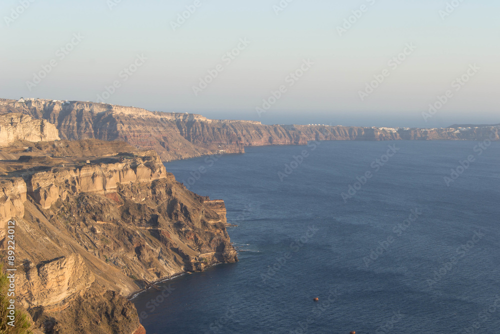 730 - views of the caldera of Santorini