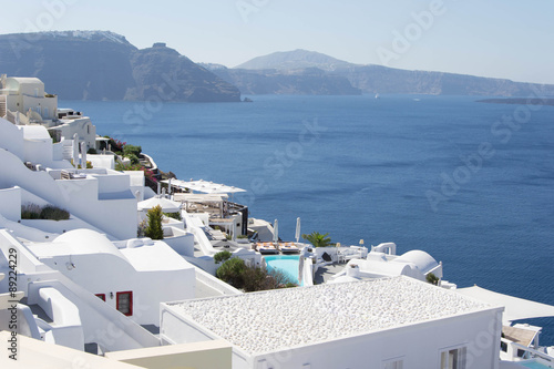 744 - houses and hotels in Santorini