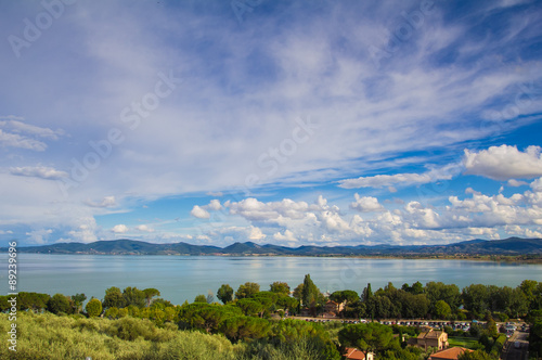 Vista panoramica sul lago Trasimeno dal lago Trasimeno