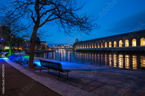Quai du Seujet blue hour