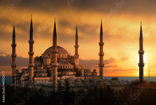 Fotografie, Obraz Modrá mešita v Istanbulu při západu slunce