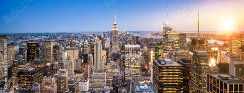 Manhattan New York Skyline Panorama © eyetronic