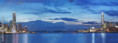 Canvas Print Victoria Harbor of Hong Kong at dusk