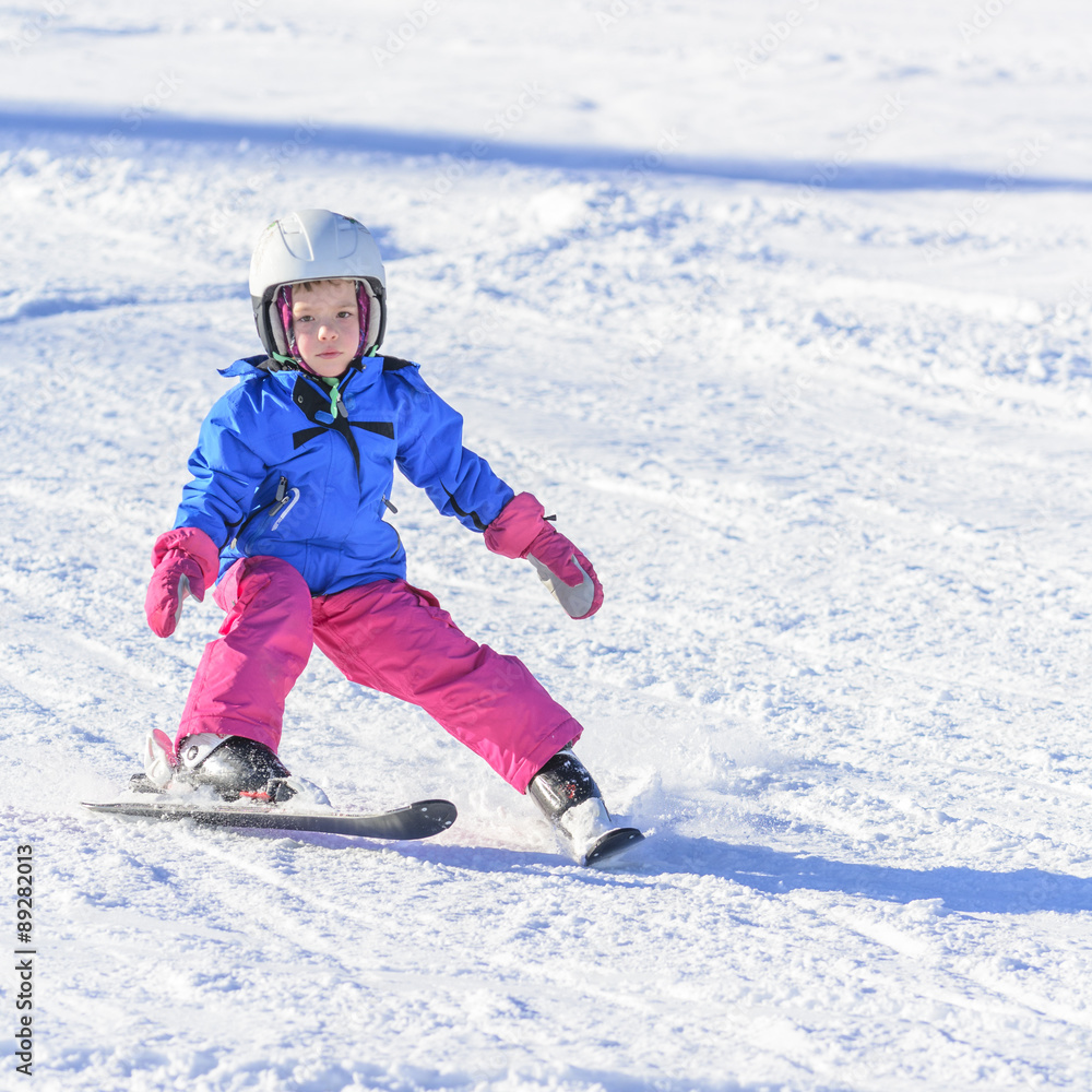 kleine Skifahrerin kleine Skifahrerin