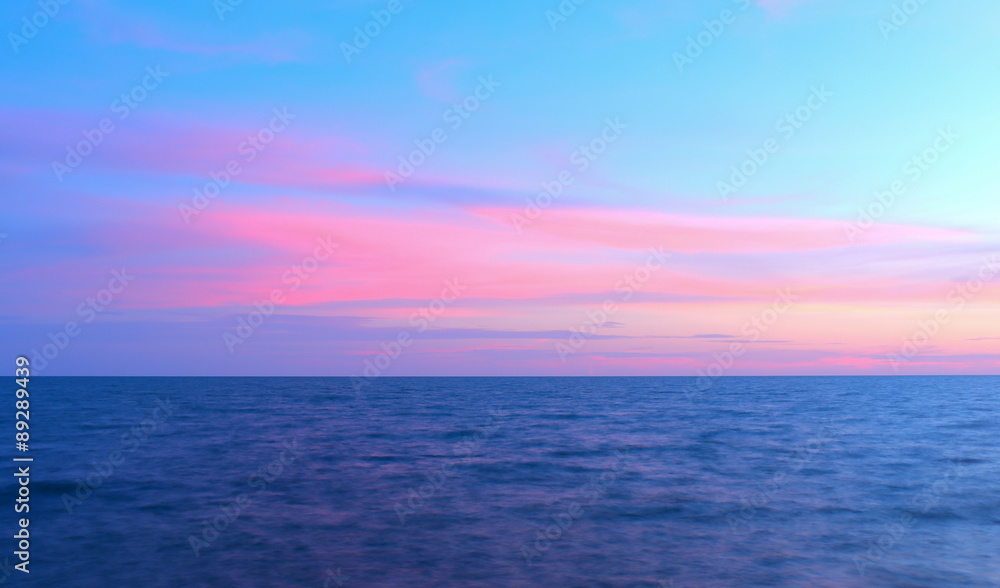 Obraz premium Beautiful sky in twilight