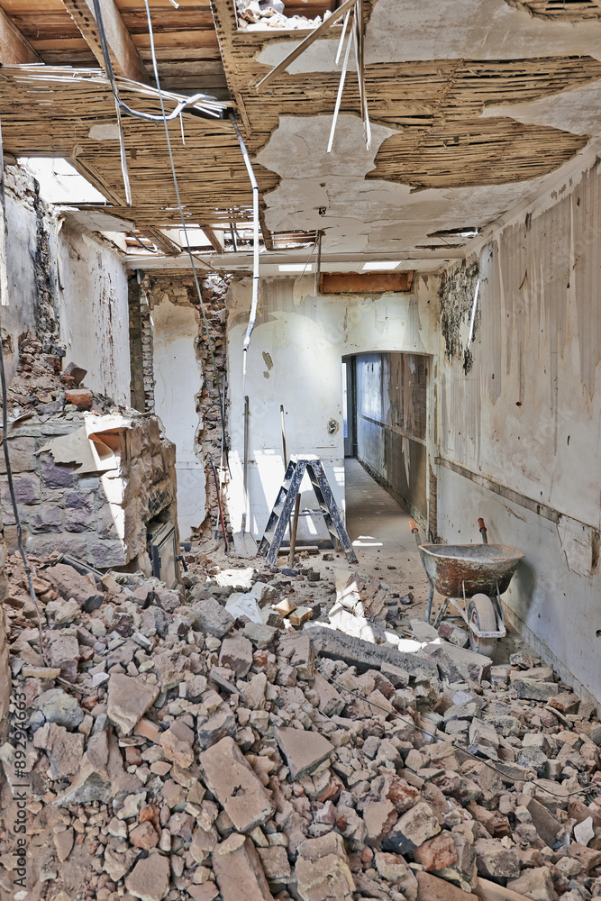 Obraz premium Abandoned room under demolition