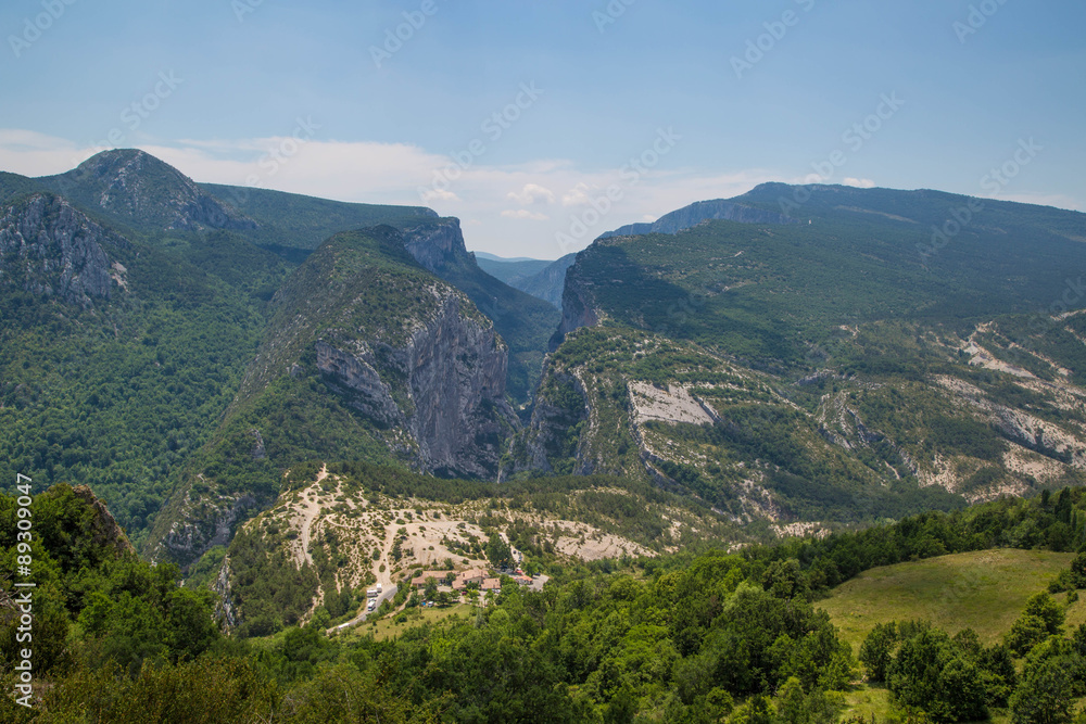 Türkises Wasser im Canyon